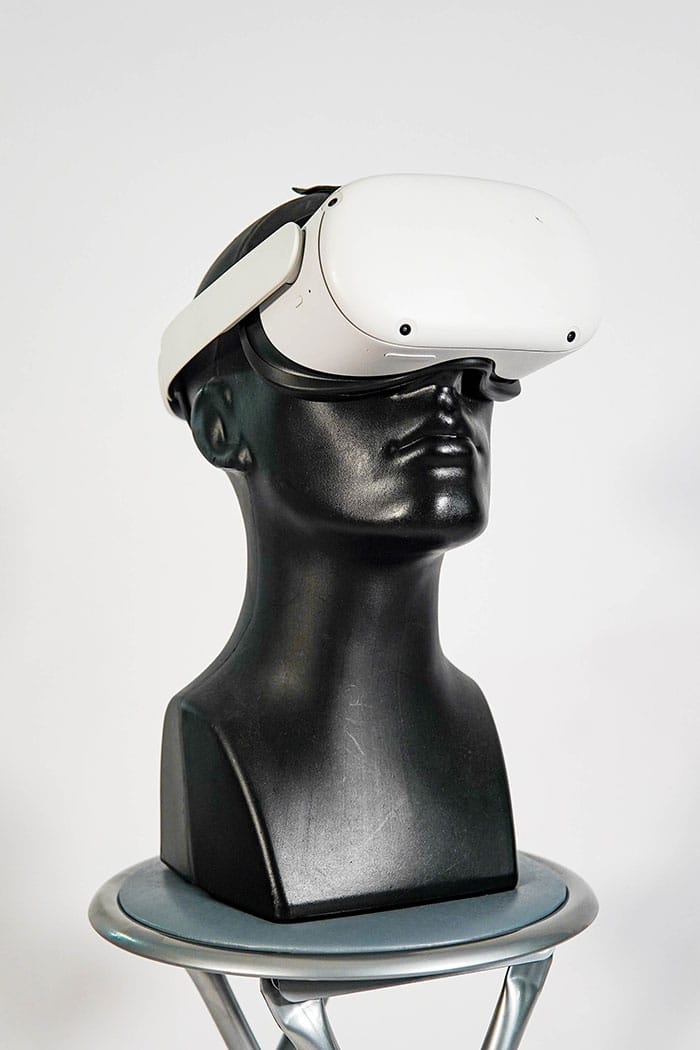 Noise Canceling Headphones - Image 3